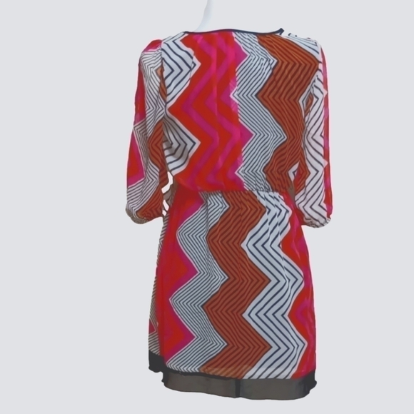 SWEET Storm Chevron Dress - Picture 3 of 4
